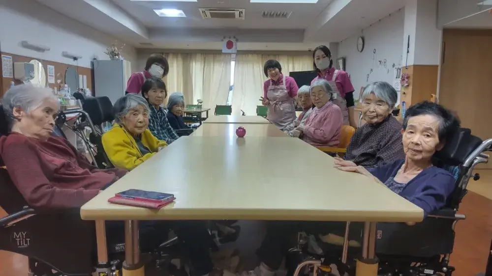 利用者様の交流場所にもなるホール
