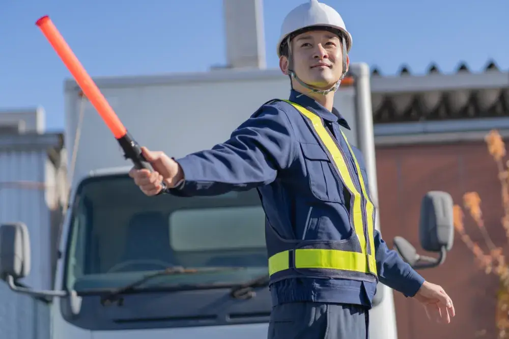 【大量募集】工事現場や駐車場の交通誘導