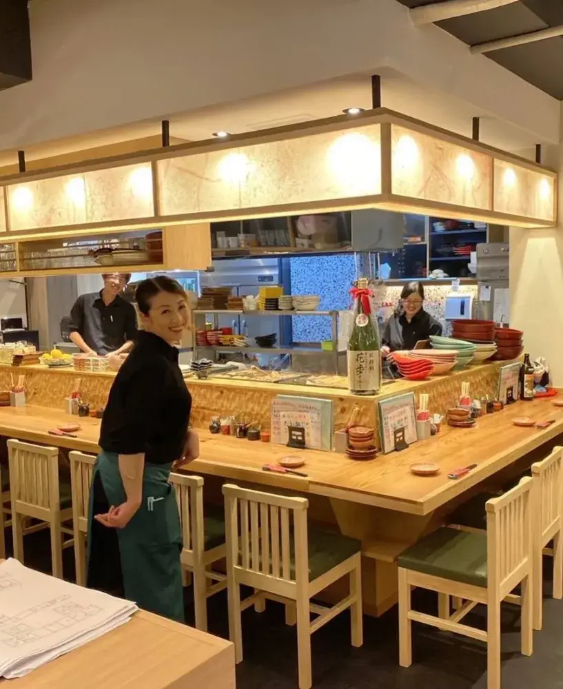 お洒落な和食店のキッチン・ホールスタッフ