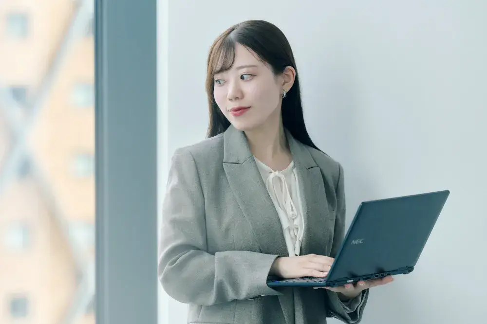 事務（転職サービス利用者の書類作成サポート業務）